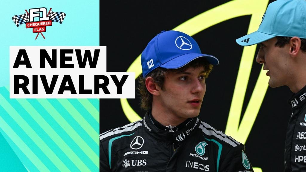 Les coéquipiers de Mercedes s&rsquo;affrontent pour la couronne de F1. Vidéo, 00:01:36Les coéquipiers de Mercedes s&rsquo;affrontent pour la couronne de F1